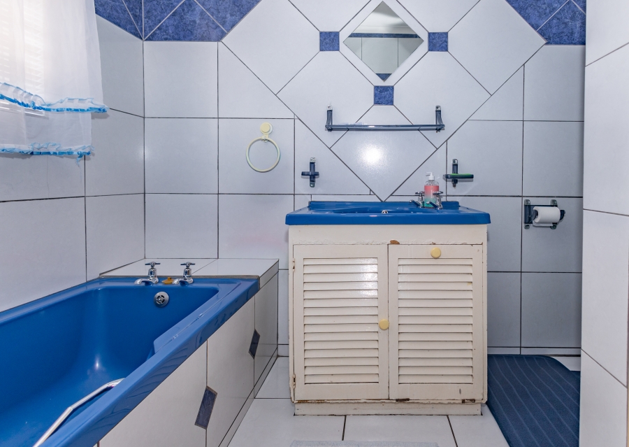 3 Bedroom Property for Sale in Summerville Western Cape